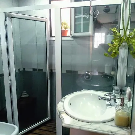 Casa Da Maria 15 - - Familias Funchal (Madeira)